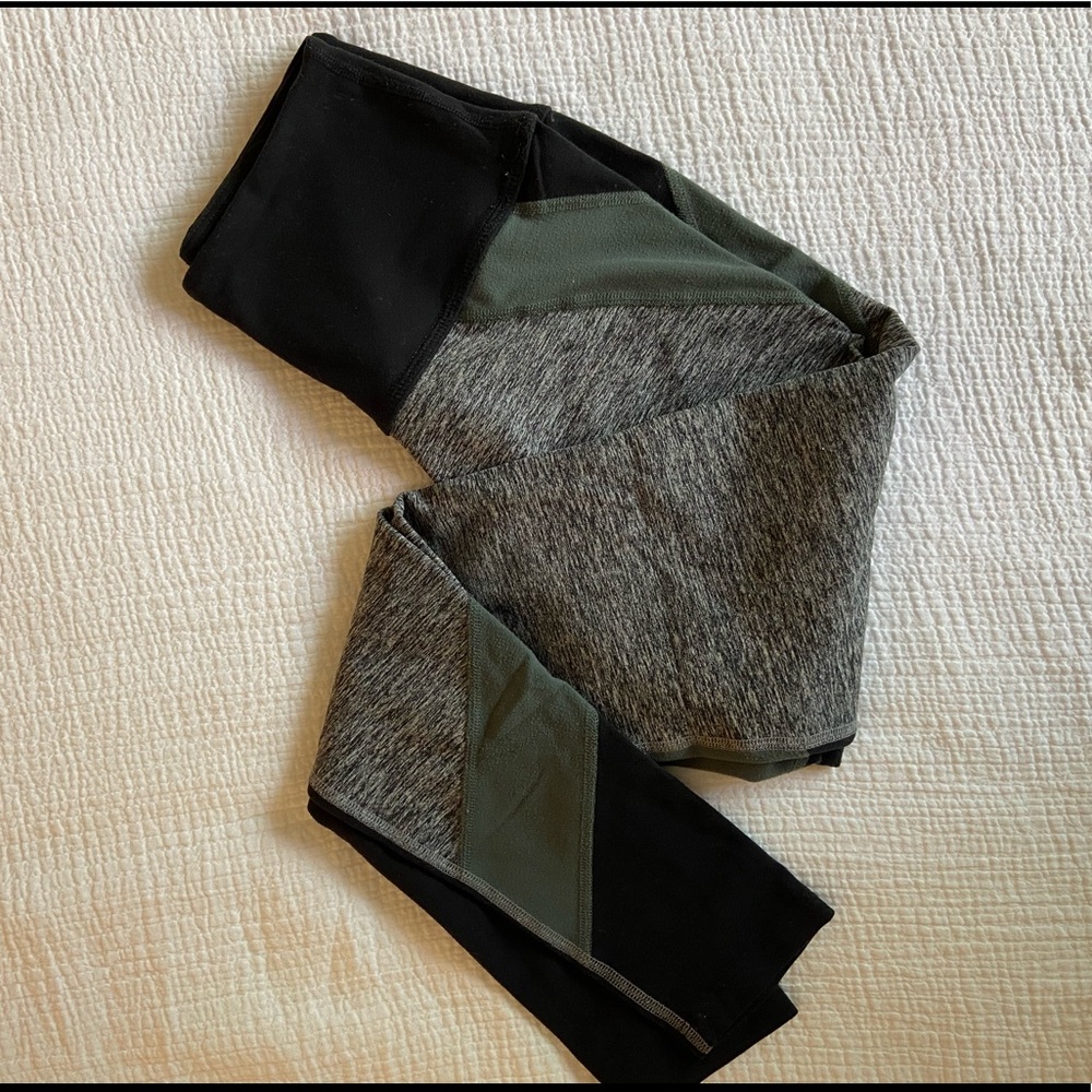 Beyond Yoga green black grey spacedye legging
